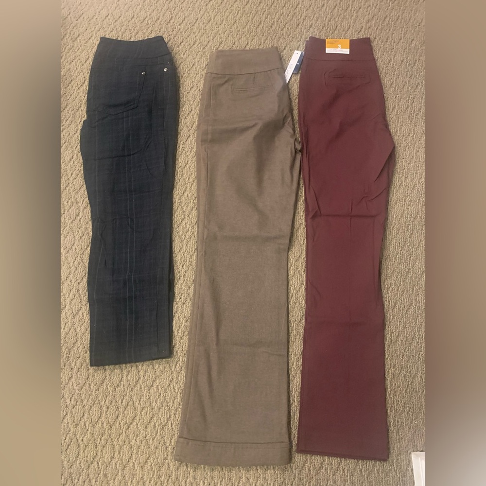 Reitmans Dress pants and capris Size 3